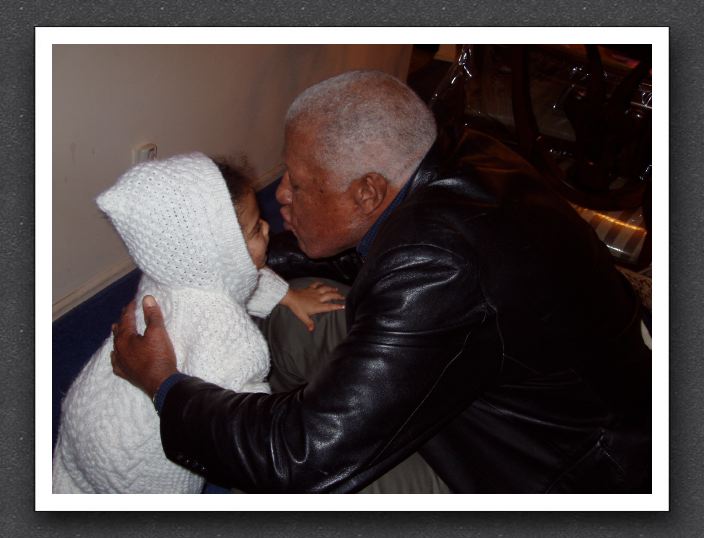 Grandpa kiss